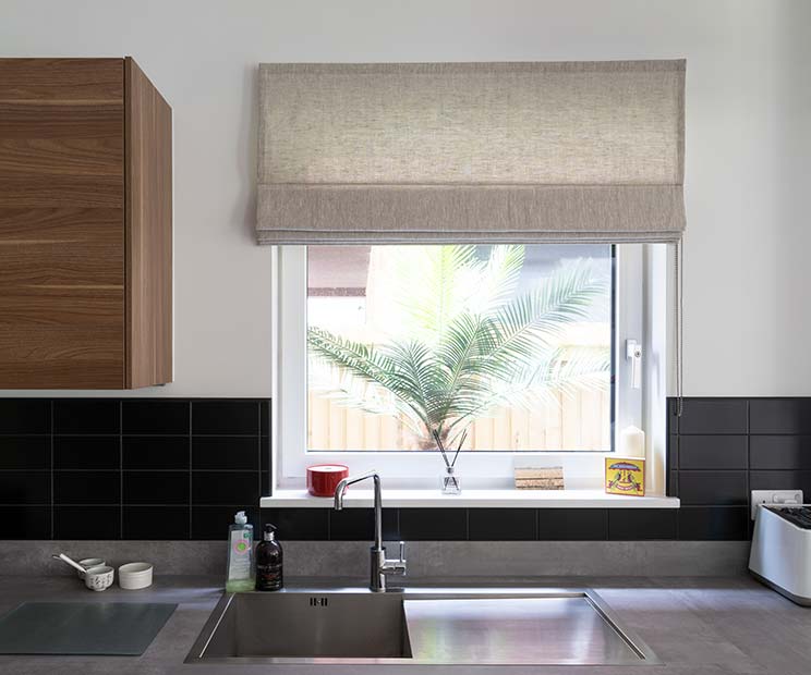 sheer roman blind for kitchen